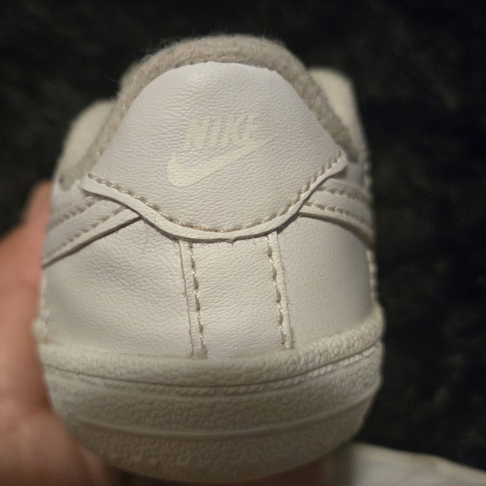 Nike White Kids Sneakers - Picture 4 of 5
